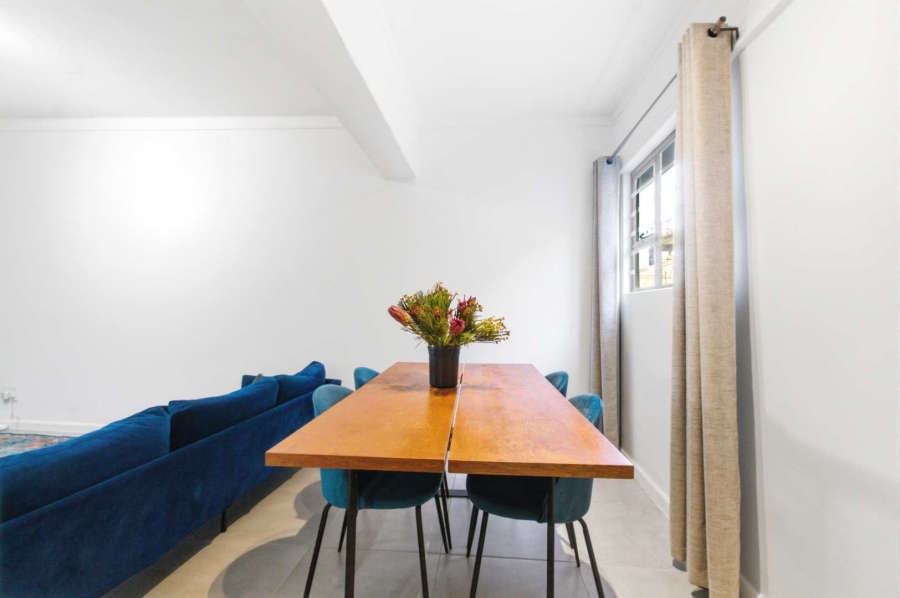 1 Bedroom Property for Sale in Sea Point Western Cape